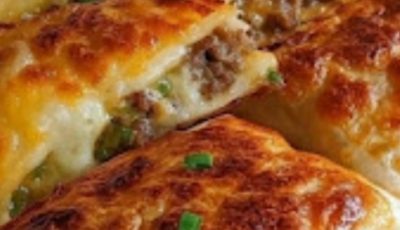 cheesy beef puff pastry pockets