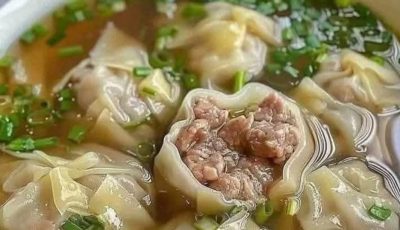 Here’s an easy chicken and wonton soup