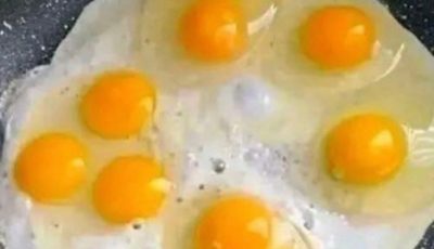 How many eggs are in the pan