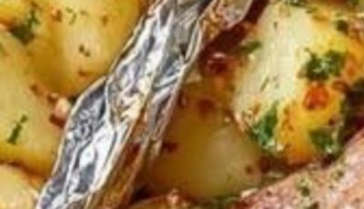 Garlic Butter Steak & Potatoes (Foil Packets)