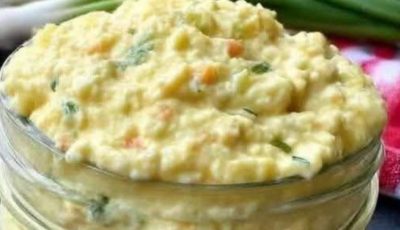 Creamy Cottage Cheese & Veggie Dip (Healthy & Protein-Packed)