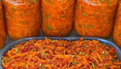 Korean-Style Grated Carrot Salad (Morkovcha)