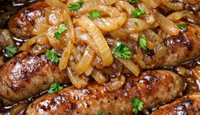 Slow Cooker 4-Ingredient Bangers and Onions